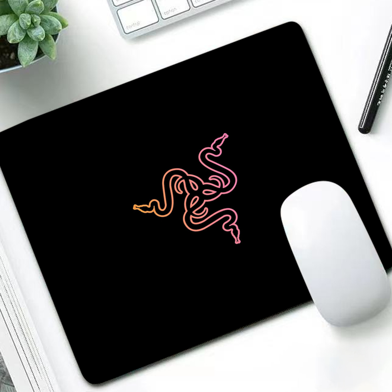 Razer Luxury Mouse Pad Anime G - Pc Gaming Essentials recension och pris